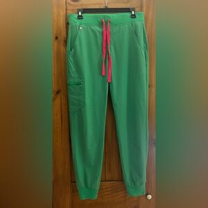 Figs Safety Green scrub pants: Woman’s Small